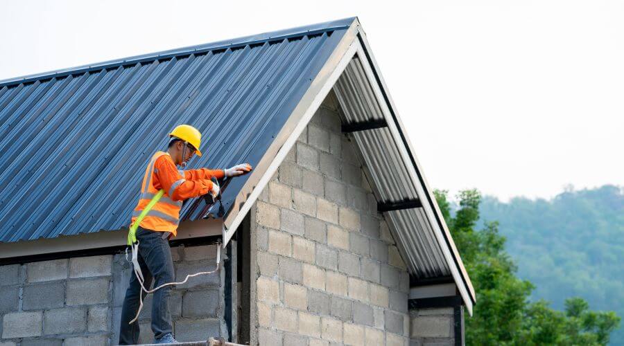 Expert top industrial roofings services in Utica, IL